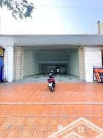 cho thuê mặt bằng ngang 10m mặt tiền đường nguyễn văn cừ nối dài