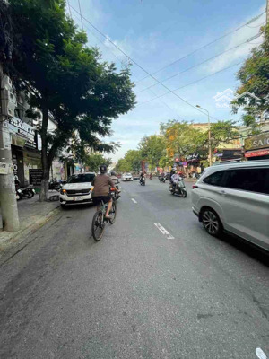 chủ định cư nước ngoài nên bán nhanh căn nhà trên đường nguyễn văn thoại