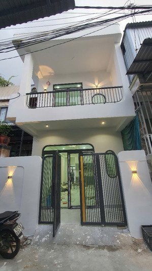 nhà 2 tầng khối 2 vĩnh điện mới căng giá sụp hầm