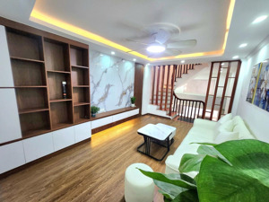 cho thuê nhà riêng bằng liệt, thanh trì 35m2 4pn, 4wc, đủ đồ, giá 13 triệu