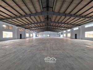 cho thuê kho/xưởng quận 11 (mới đẹp, xe container đậu trước cửa). lh: 0919.418.088