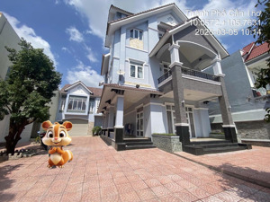 biệt thự sân vườn siêu vip - lộ nhựa 6m - cách đường trần quang diệu 50m - an thới - bình thuỷ - ct