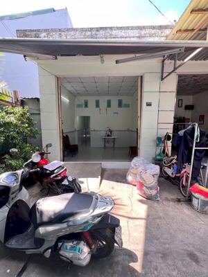 Nhà 2 phòng gần chợ An Bình cho thuê lâu dài