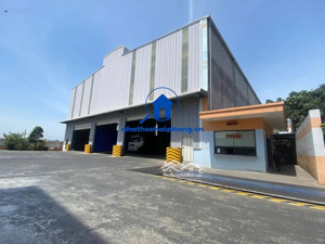 cho thuê nhà xưởng 2200m2 và văn phòng 600m2 đường hùng vương, có cầu trục 20 tấn, trạm cân, pccc