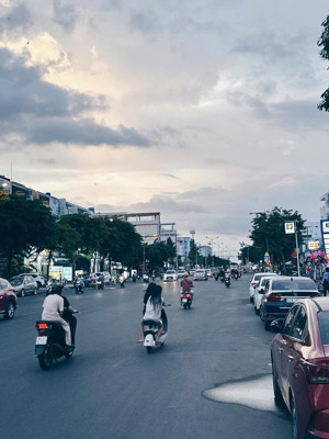 cho thuê nhà đg 3/2 đối diện bệnh viện tỉnh kiên giang (có sẵn bảng hiệu)