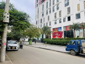sàn mặt bằng tầng 1 cho thuê 50-80-200m2