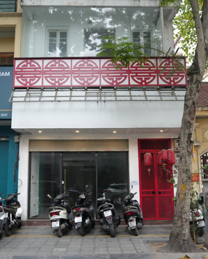cho thuê nhà mặt phố hàng chuối