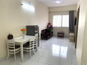chính chủ cho thuê căn góc tại hqc hóc môn, 5 triệu có nội thất.cọc 1 tháng