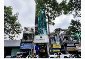 cho thuê tòa nhà an dương vương, quận 5 .hầm,trệt,7 lầu. dt sàn:900m2.lh:0902 589 310