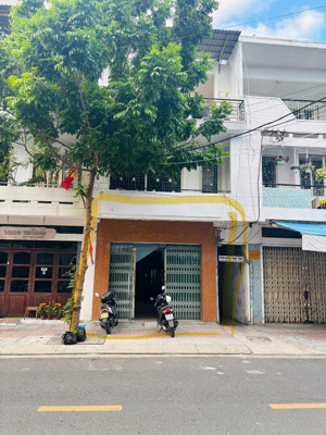 chính chủ cho thuê mặt bằng kinh doanh, mặt tiền 4,5m trung tâm thành phố nha trang