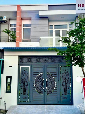 chủ đi nước ngoài nên bán gấp nhà mặt tiền nguyễn cửu phú - 100m2