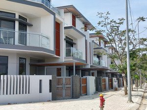 cho thuê nhà 4 tầng 160m2 kđt đông tăng long tiện làm kho văn phòng kinh doanh dtsd 250m2