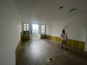 cho thuê mbkc phố hàng chuối 50m2 x 2 tầng, mt 5m, riêng biệt, thông sàn giá 40tr/tháng