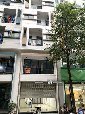 cho thuê nhà yên xá tân triều dt 65mx 4,5t nhà đẹp đầy đủ đh, đường trước nhà rộng thoáng giá 20tr