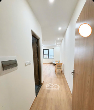 cho thuê căn hộ 2 phòng ngủ, 2wc view biển, 60m2, kèm nội thất giá 3.8 triệu/tháng