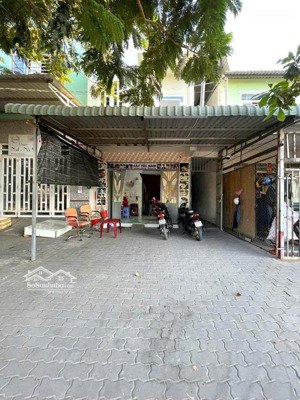 bán nhà mặt tiền 2 tầng 5*21m, 3,85 tỷ, đường n1, kdc nam sài gòn, long hậu, cg long an