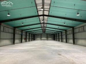 Nhà kho đẹp diện tích 400m2 tại Lương Trúc Đàm, giá thuê 19 triệu