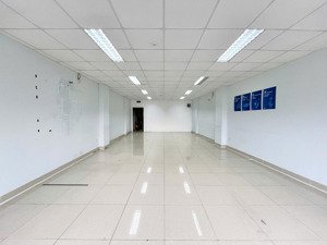 chính chủ cần cho thuê văn phòng (tòa nhà văn phòng) mặt tiền đường hà huy giáp - 0976711267 (thư)