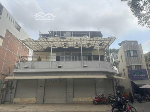 góc 2 mặt tiền ngang 15m số 7 trần phú, quận 5