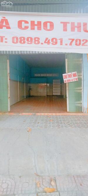 Cho thuê mặt bằng kinh doanh 4m nhà mặt tiền 8tr kv trung tâm ngã 4 Quốc Lộ 1A. Gần Thế giới di động, FPT Shop, Trà sữa ZEZE,... Đối diện bến xe. Đông đúc. Thành phố Vĩnh Long Chính chủ Linh ️ 0898491702