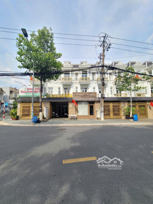 bán nhà 1 trệt 2 lầu mt đường võ thị sáu p.đông hòa tp.dĩ an