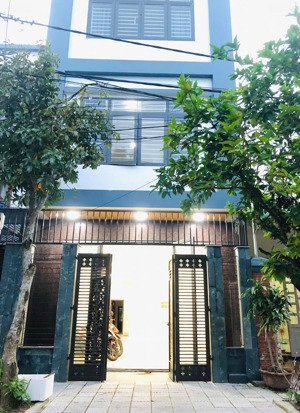 đang trống 1 phòng tại phạm hùng, hoà xuân, đà nẵng (150 vũ miên) - đầy đủ nội thất