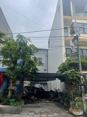 bán lô b33-47 kđt cao xanh,hà khánh a. dt:67.5m2,mt:4.5m.h:đn !!!
