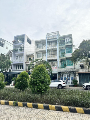 bán nhà mt hiền vương , tân phú - dt: 7.5x21m - 1 lầu đang cho thuê - giá: 24 tỷ tl