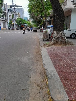 cho thuê nhà mặt tiền trung tâm sầm uất khu lê hồng phong