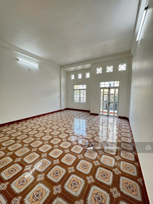 bán nhà 2 tầng mặt tiền đường hồ tùng mậu sát biển nguyễn tất thành 99m đất ngang 5,5m giá 7,9 tỷ