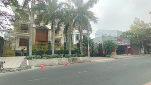 kiếm gì ra!! hai mặt tiền khu biệt thự đẳng cấp vành đai q6 (8 * 23 ) chỉ 26.5 tỷ