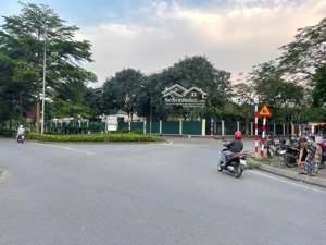 bán đất thạch bàn khu phân lô diện tích 90m2, mặt tiền khủng, vỉa hè, ô tô tránh, đường 30m.