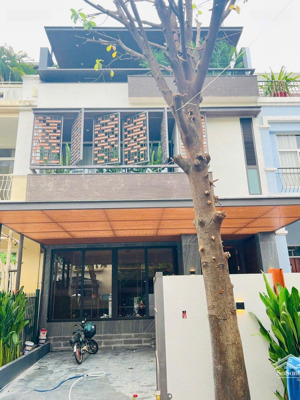 bán nhà đẹp hưng thái, phú mỹ hưng, 7x18m, giá 36 tỷ xem nhà:0938602838 nhân