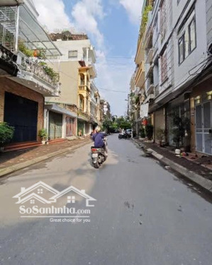 chủ cần bán nhà sơn tây giá rẻ cho khách thiện chí gần trường học thuận tiện kinh doanh