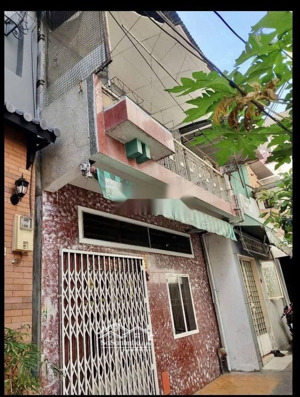 cho thuê nhà hẻm nguyễn tri phương p4 q10