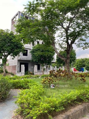 tôi cần bán nhanh căn nhà liền kề 100m2 xây dựng 5 tầng tại da thiên mã, gần hồ đồng mô hướng đẹp
