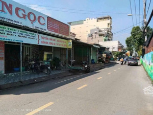 nhà 550m2 mặt tiền đường hiệp thành 13, quận 12, đang cho thuê 3 căn, giá: 23,980 tỷ