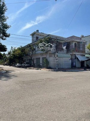 cần bán nhà góc 2 mặt tiền vị trí đắc địa kinh doanh tại tp. bà rịa