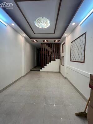 BÁN NHÀ NGUYỄN VĂN TRỖI – THANH XUÂN RẤT GẦN MẶT ĐƯỜNG Ô TÔ THÔNG, NHÀ ĐẸP 4 TẦNG x 45M2.