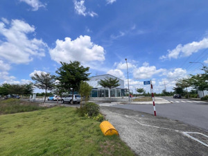 nền sổ đỏ lâu dài cạnh bên vinhomes 900ha - giá rất tốt cho anh chị đầu tư đón đầu