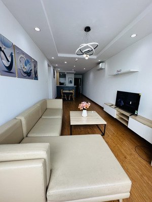cần bán căn hộ hagl 2 phòng ngủ full nội thất, sổ hồng chính chủ