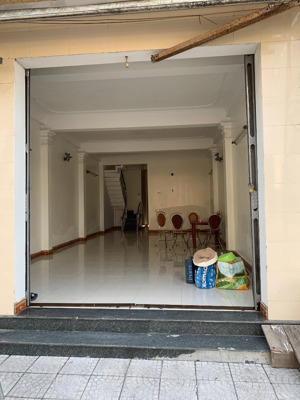 cho thuê nhà nguyên căn, đường quang trung, đồng hới