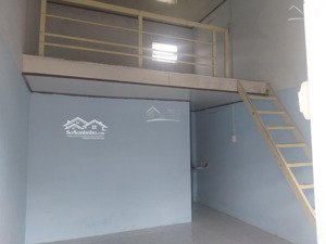 cho thuê phòng trọ ngay trung tâm tp nha trang. 25m2, có gác lửng, giá 1,8 triệu/tháng