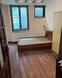 cho thuê nhà ngõ 50 nguyễn hữu thọ 55m x5t ô tô đỗ cửa