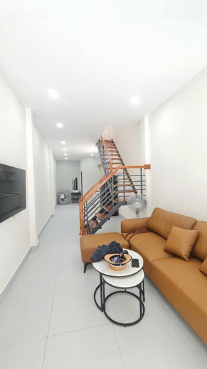 bán nhà đẹp hẻm phố tây nguyễn thiện thuật giá 4.8 tỷ