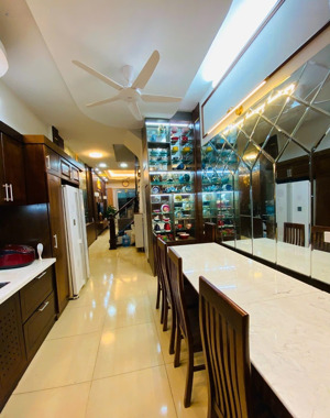 bán nhà ngõ phố phan đình giót. dt 57m2 x 4 tầng, 2 mặt thoáng, sđcc. giá 12 tỷ