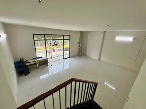 bán căn shophouse 1 trệt 1 lầu green river - p6 quận 8, giá 5,89tỷ /151m2 sổ đỏ sẵn, sở hữu lâu dài