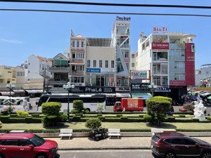 cho thuê toà nhà 5 tầng đường nguyễn thị minh khai, vườn bông chợ phan thiết, giá 100tr/ tháng