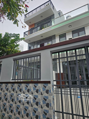 hàng hiếm q7 đất 5.2x20m xây tự do chỉ 7 tỷ 499