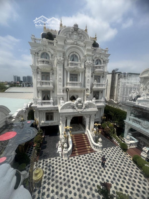 biệt thự lâu đài 6 tầng-1200m2-trần văn kiểu-giá 300 tỷ